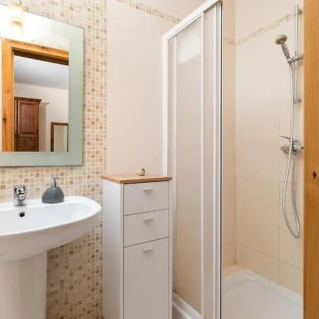 Spacious, Bright & Cosy 2 Bedroom 2 Bathroom - Uni Heights 公寓 姆西达