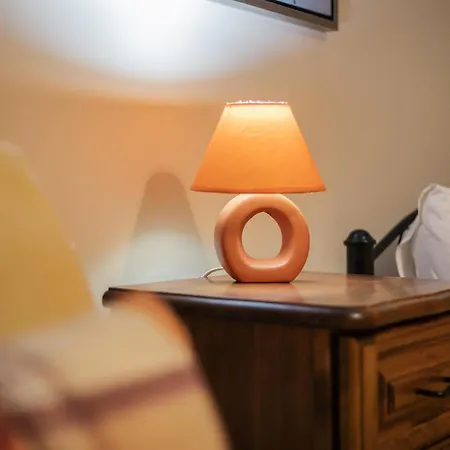 Spacious, Bright & Cosy 2 Bedroom 2 Bathroom - Uni Heights