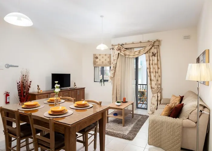 Spacious, Bright&cosy 2 Bedroom 2 Bathroom - Uni Heights Msida